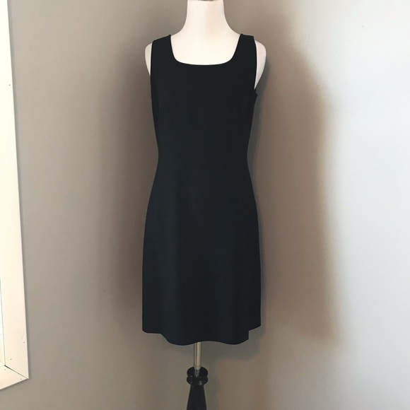 Ann Taylor Dresses & Skirts - Ann Taylor little black dress Ann Taylor Dresses & Skirts - Ann Taylor little black dress